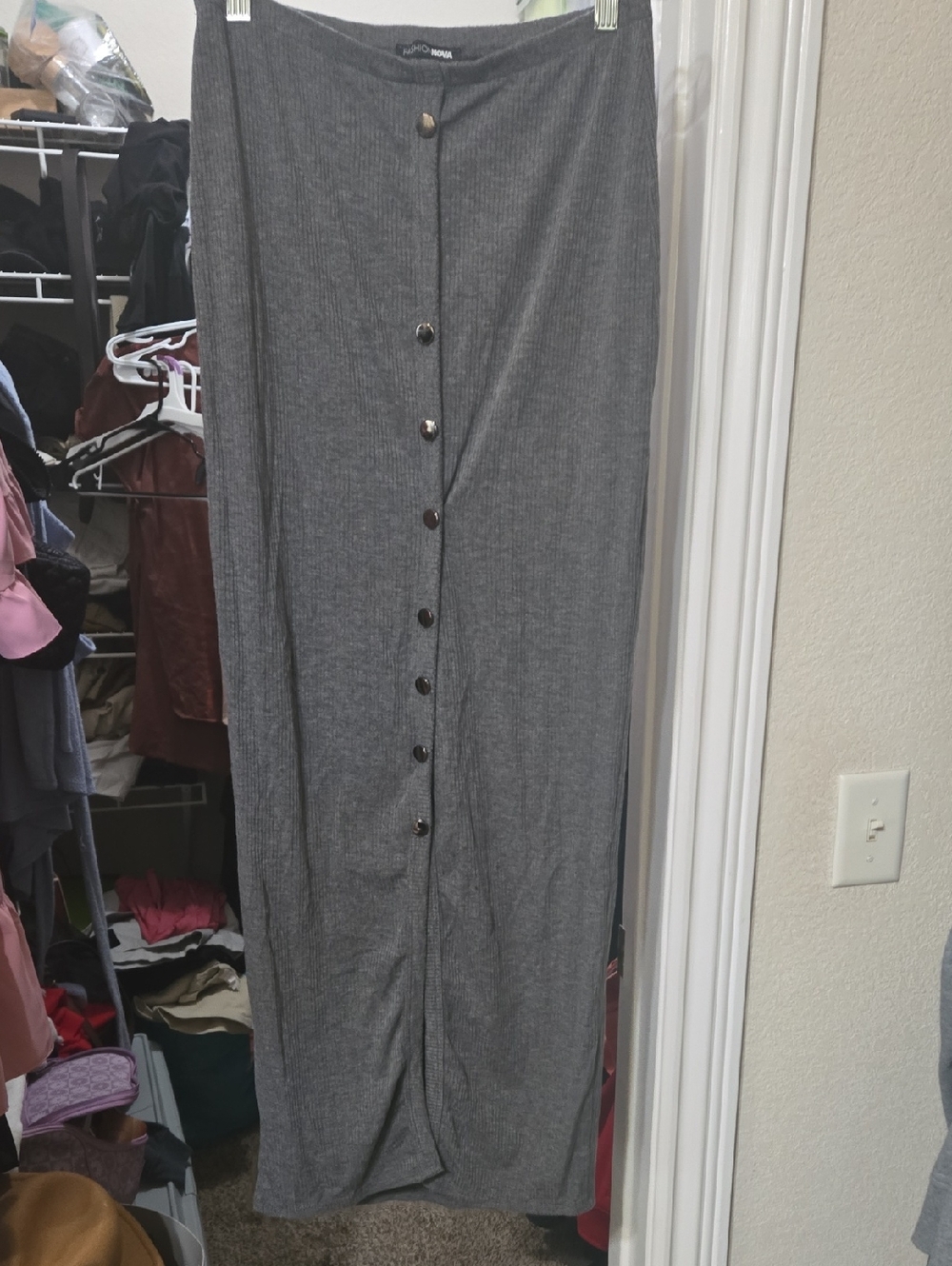Ribbed Button-Front Maxi Skirt - Gray